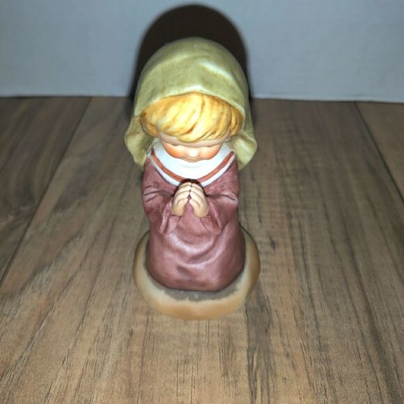 Mary Replacement Figurine Enesco Little Bible Friends Nativity by Lucas - Picture 1 of 6